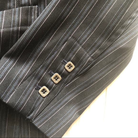 Larry Levine navy pinstriped blazer - Picture 4 of 6